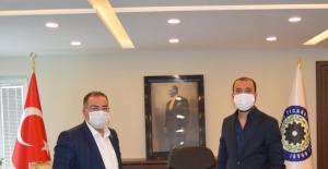 Kilis Belediye Başkanı Bulut "5.000 adet maskemizi, Kilis Ticaret ve Sanayi Odasına teslim ettik"