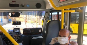 Mardin'de toplu taşıma araçlarında ücretsiz maske dağıtılıyor