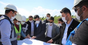 Şırnak Belediye Başkanı Yarka,Şırnak Atık su Arıtma Tesisini yerinde inceleyerek teknik ekiplerden bilgi aldı.