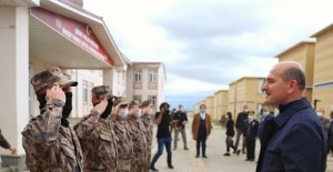Bakan Soylu,Suriye Görev Gücü Azez Bölgesi Koordinatör Emniyet Müdürlüğü'nde görevli polislerimizle bayramlaştı