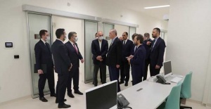Cumhurbaşkanı Erdoğan, İstanbul’da yapımı devam eden hastanelerde incelemelerde bulundu