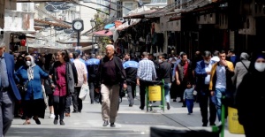 Gaziantep Valisi Gül "sokaklarda seyyar satıcıların ürün satması yasaklanmıştır"