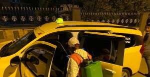 Kilis'te ticari taksiler ilaçlanarak dezenfekte edildi.