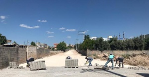 Mardin Büyükşehir parke kaplama çalışmalarına devam ediyor.