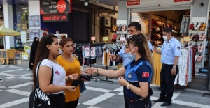 Şanlıurfa Büyükşehir Zabıta ekipleri maske takmayan vatandaşları uyardı.