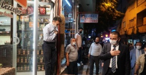 Siirt Valisi Hacıbektaşoğlu,ensaf ziyaretinde bulunup vatandaşlarla sohbet etti.