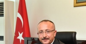 Denizli Valisi Atik "Yüce Türk Milletimizin başı sağ olsun"
