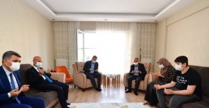 Emniyet Genel Müdürü Aktaş,Gaziantep Şehitlerinin Ailelerini ziyaret etti.