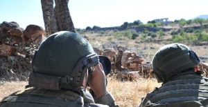 Zeytin Dalı bölgesinde 20 PKK/YPG’li terörist gözaltına alındı.
