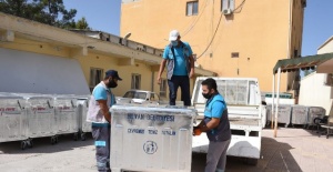 Hilvan’da yeni çöp konteynerlerinin dağıtımı yapılıyor