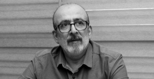 Gazeteci Ahmet Kekeç, tedavi gördüğü hastanede hayatını kaybetti.