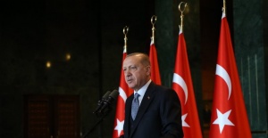 Cumhurbaşkanı Erdoğan "gelecek günlerin tüm dünyaya sağlık, barış, refah ve huzur getirmesini diledi"