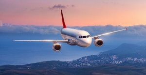 Sağlık Bakanı Koca "ülkemize olan uçuşlarda geçici durdurma kararı alınmıştır"