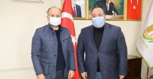 Viranşehir Belediye Başkanı Ekinci "Çok Amaçlı Saha ve halı saha yapımı için yarın ilk kazmayı vuruyoruz.