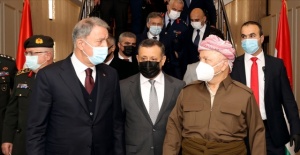 Bakan Akar,IKBY Başbakanı Mesrur Barzani ile bir araya geldi.