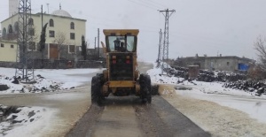Siverek Belediyesi "yol açma çalışmaları aralıksız devam ediyor"
