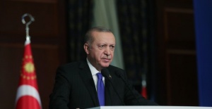Cumhurbaşkanı Erdoğan“Gençlerimizi sonu gözyaşı ve pişmanlık olan mecralara sürüklemeye kimsenin hakkı yoktur.”