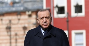 Erdoğan "Biz darbenin her türlüsüne karşıyız.Darbeleri kabul etmemiz özellikle mümkün değil."