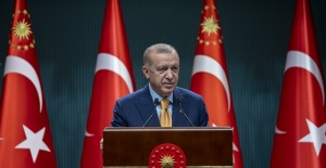 Cumhurbaşkanı Erdoğan "Baharın müjdecisi, barış ve kardeşliğin simgesi Nevruz Günü'nü tebrik ediyorum"