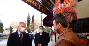 Gaziantep Valisi Gül "maskesiz ve mesafesiz büyük risk altındasınız"