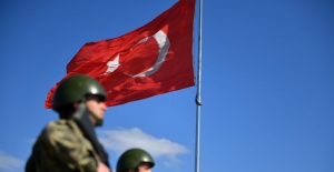 Suriye’den Türkiye'ye girmeye çalışan 8 kişi yakalandı.