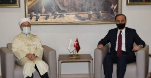 Diyanet İşleri Başkanı Prof. Dr. Ali Erbaş, Şanlıurfa Valiliğini ziyaret etti.