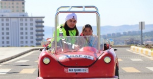Büyükşehir’den Çocuklara Güvenli Trafik Eğitimi