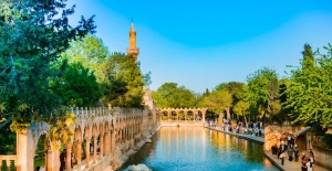 Bakan Ersoy "Şanlıurfa 2023 yılı turizm kenti seçildi"