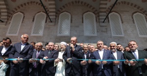 Cumhurbaşkanı Erdoğan, restorasyonu tamamlanan Sultanahmet Camii'nin açılış törenine katıldı.
