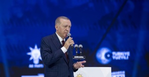 Cumhurbaşkanı Erdoğan"Rabbim bizleri millete ve memlekete hizmet yolundan ayırmasın..."