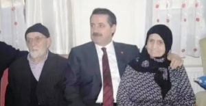 Artvin Milletvekili Faruk Çelik'in babası Hacı Yaşar Çelik hayatını kaybetti.